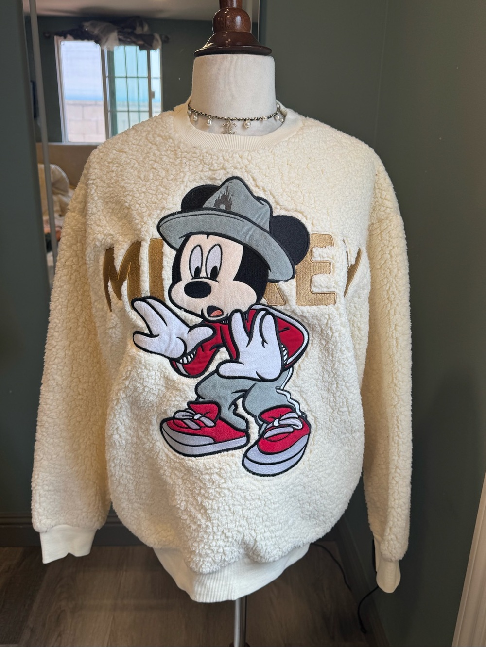 Disney Shanghai Mickey Sherpa Fleece Sweatshirt Oversized Cozy Y2K Pullover NWOT - Picture 1 of 8